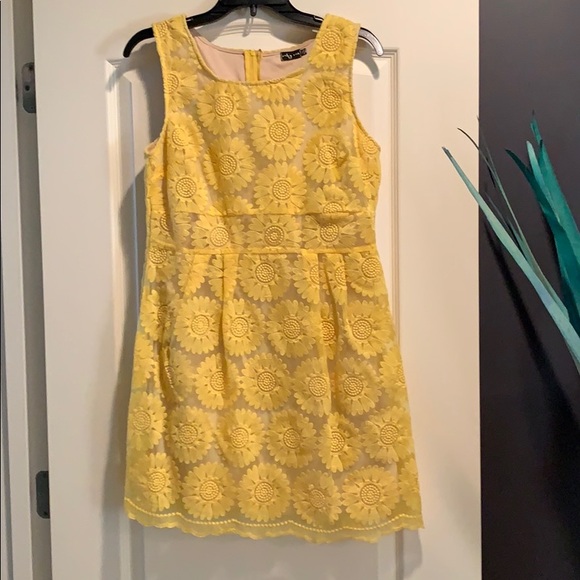 Ruby Rod Dress - Picture 4 of 4